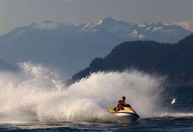 酒店 Harrison Hot Springs Resort & Spa