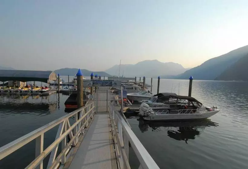 酒店 Harrison Hot Springs Resort & Spa