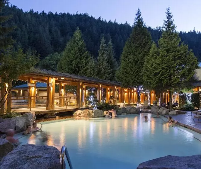酒店 Harrison Hot Springs Resort & Spa