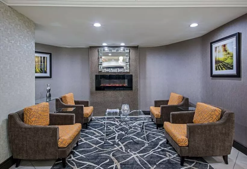 ホテル Quality Inn & Suites