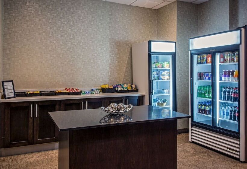 هتل Quality Inn & Suites