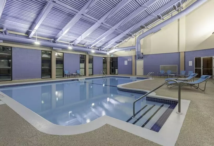 酒店 Holiday Inn Express & Suites Mississauga Toronto Southwest, An Ihg