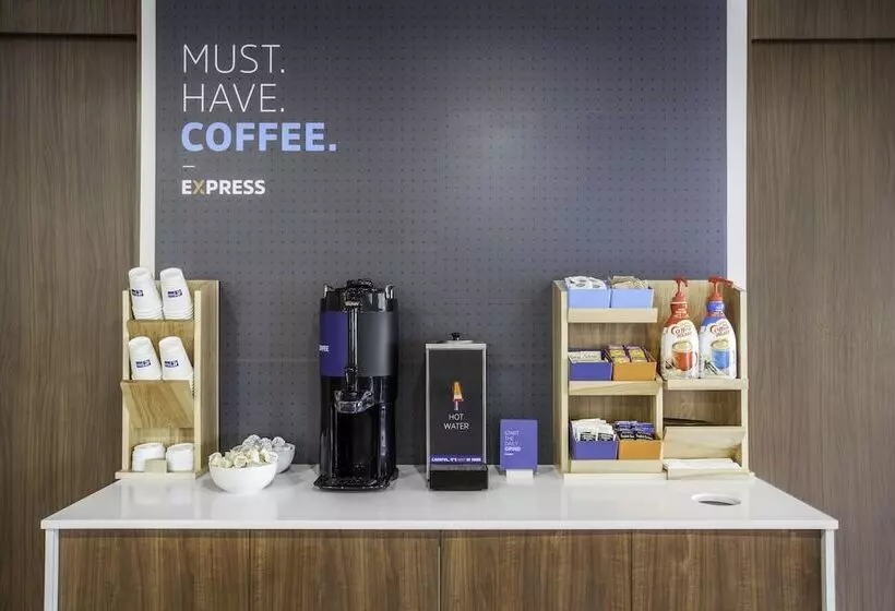 酒店 Holiday Inn Express & Suites Mississauga Toronto Southwest, An Ihg