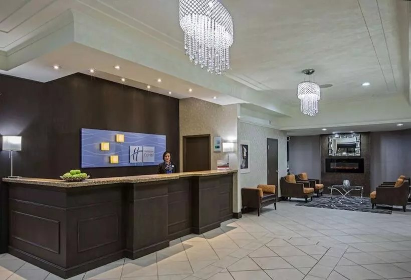 ホテル Quality Inn & Suites