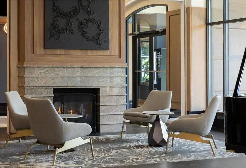 ホテル Holiday Inn & Suites North Vancouver, An Ihg