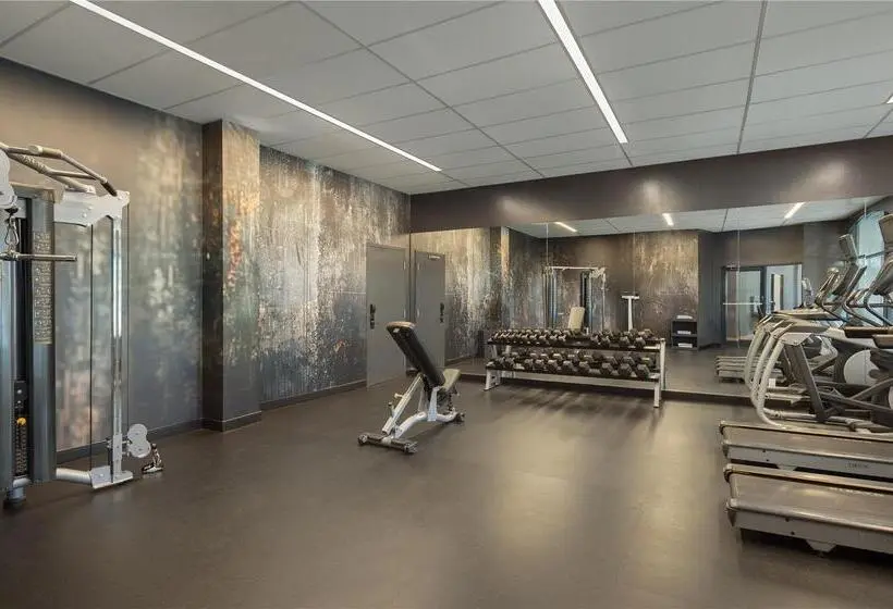 ホテル Holiday Inn & Suites North Vancouver, An Ihg