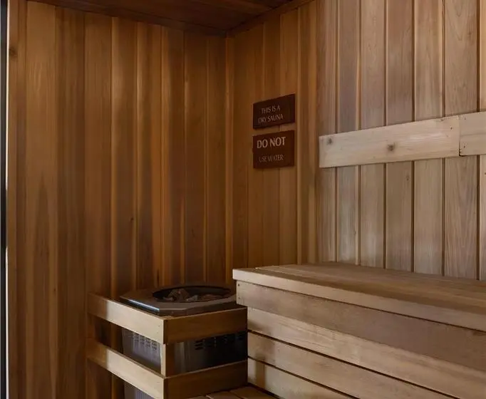 ホテル Holiday Inn & Suites North Vancouver, An Ihg