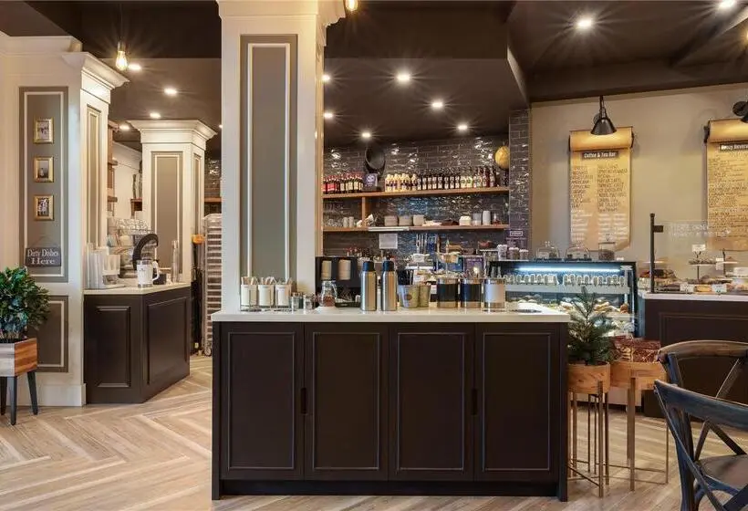 ホテル Holiday Inn & Suites North Vancouver, An Ihg