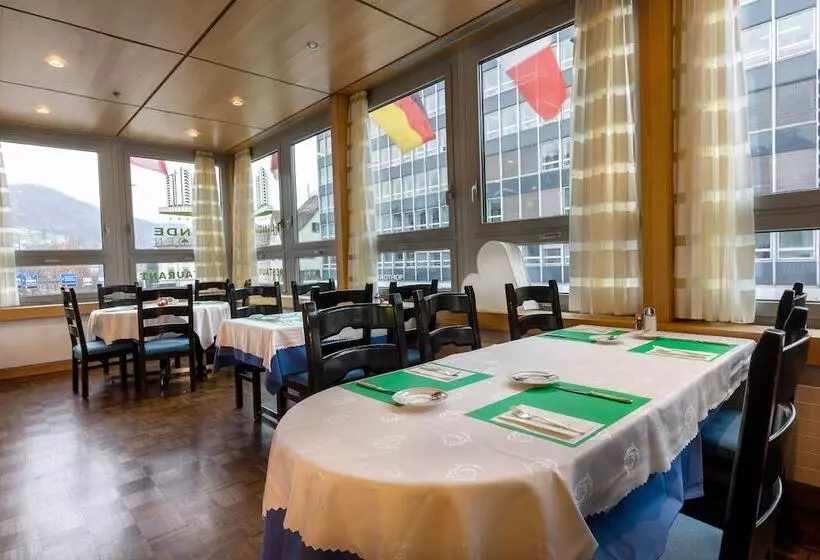 Hotelli Linde   24h Self Check In