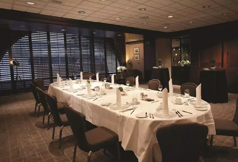 Metropolitan Hotel Vancouver