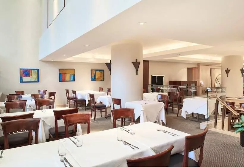 Metropolitan Hotel Vancouver