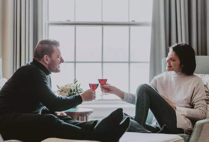 בית מלון כפרי Queens Landing