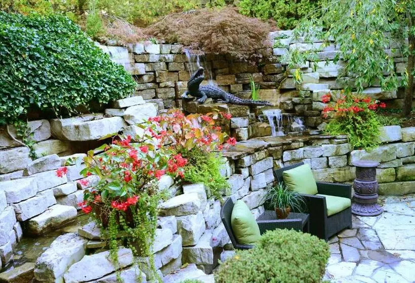 בית מלון כפרי Queens Landing