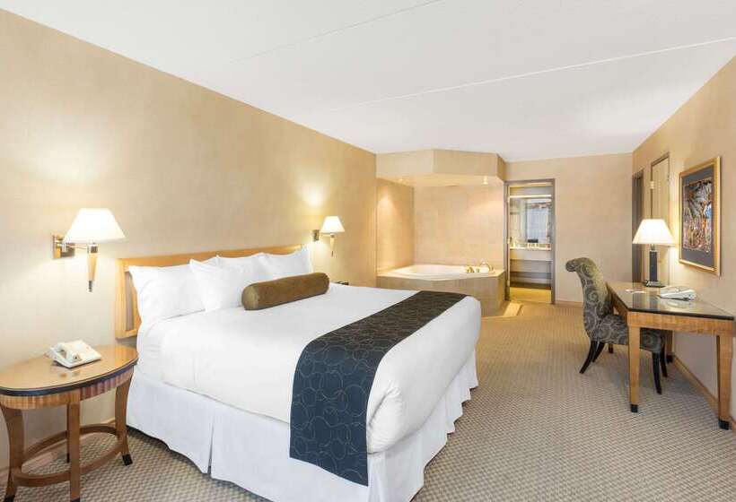 Hotel Ramada Plaza By Wyndham Prince George