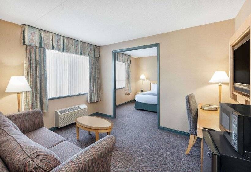 Hotel Ramada Plaza By Wyndham Prince George