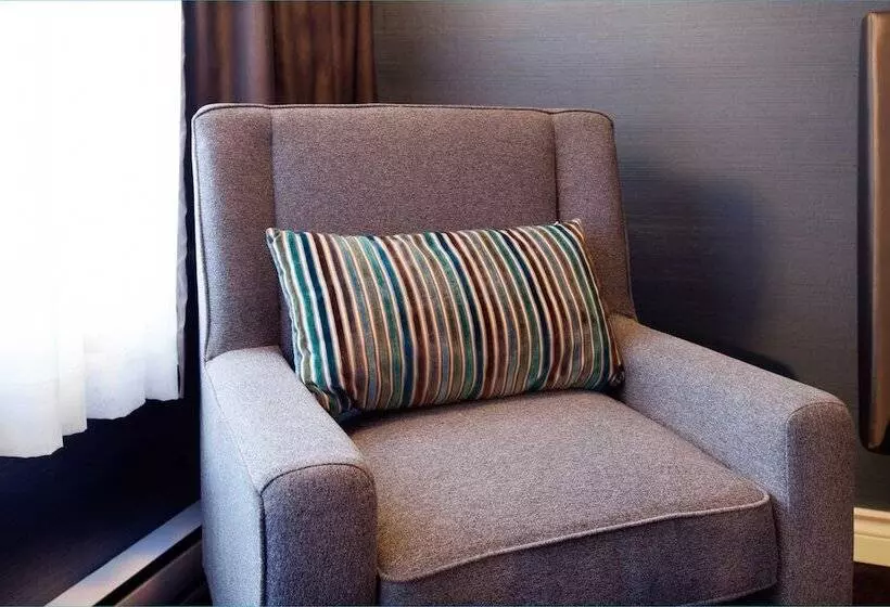 Sandman Hotel & Suites Kelowna