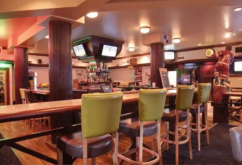 Sandman Hotel & Suites Kelowna