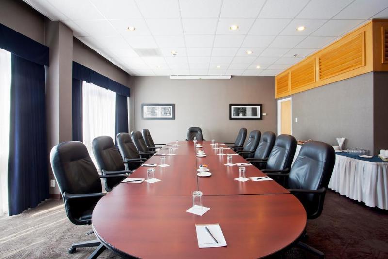 Sandman Hotel Montreal Longueuil