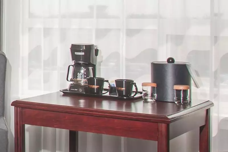 Sandman Hotel Montreal   Longueuil