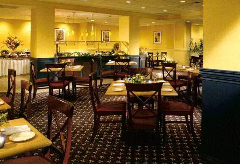 Sandman Hotel Montreal   Longueuil