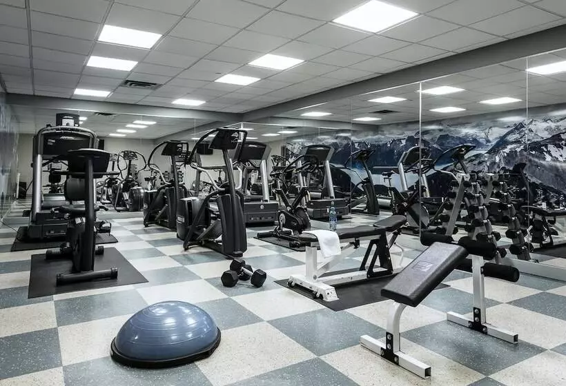 Otel The Crystal Lodge