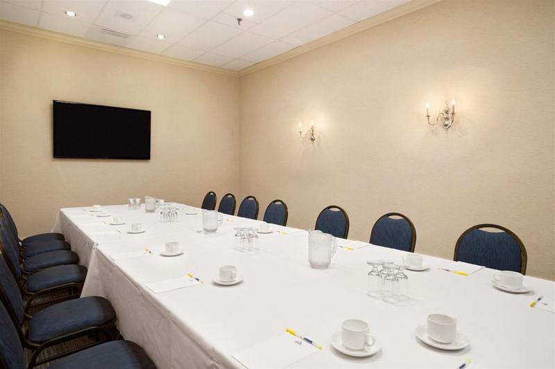 The Senator Hotel & Conference Center Timmins