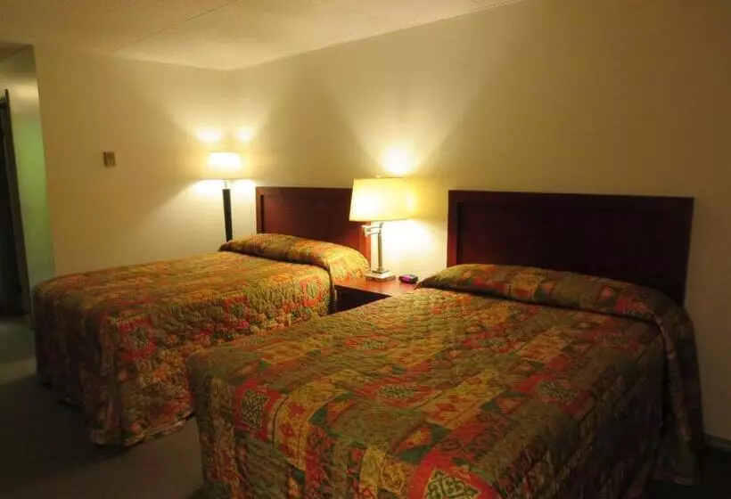 בית מלון כפרי Town And Mountain