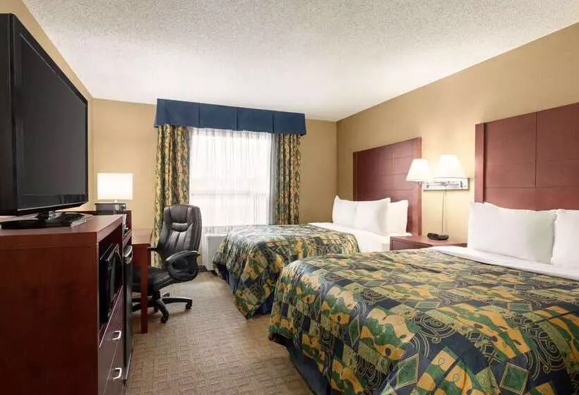 فندق Travelodge By Wyndham Oshawa Whitby