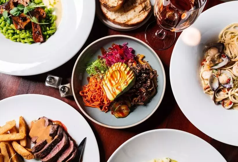 Metropolitan Hotel Vancouver