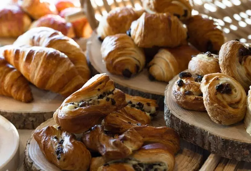 ホテル Crans Ambassador