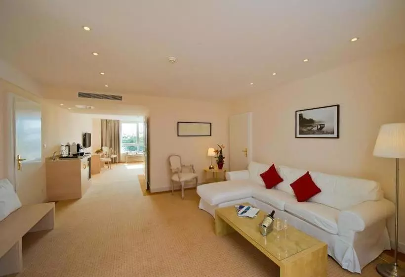 Otel Du Grand Lac Excelsior