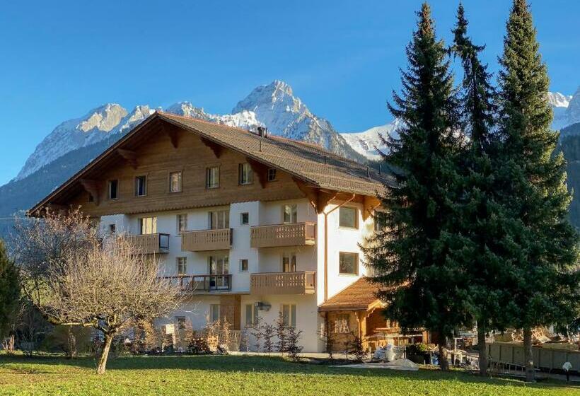 هتل Maison D Hôtes Ermitage