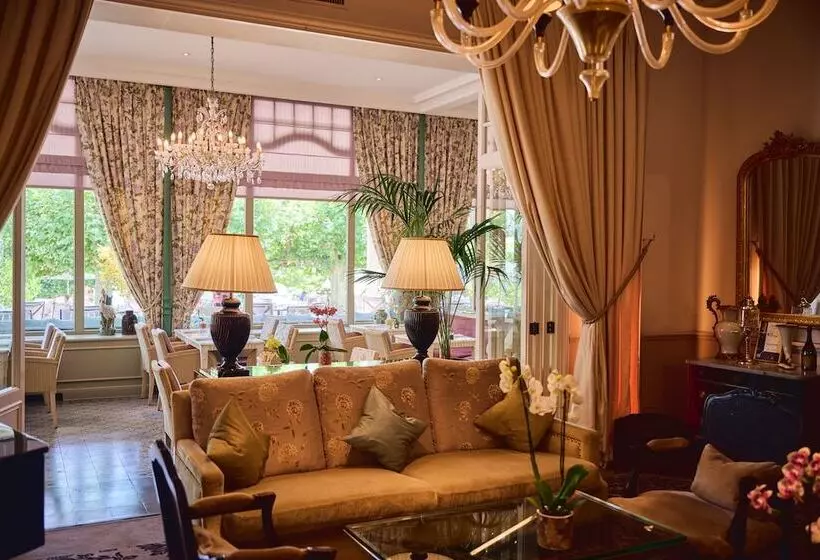 Grand Hotel Du Lac   Relais & Châteaux