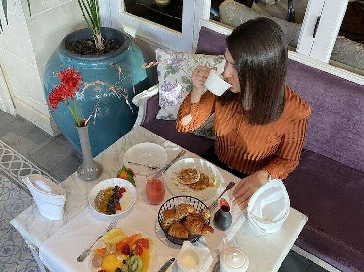 Grand Hotel Du Lac   Relais & Châteaux