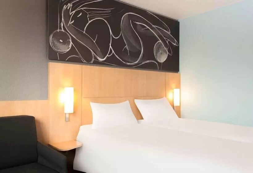 Hotel Ibis 3 Lacs Neuchatel