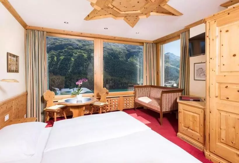 Szálloda Chesa Languard