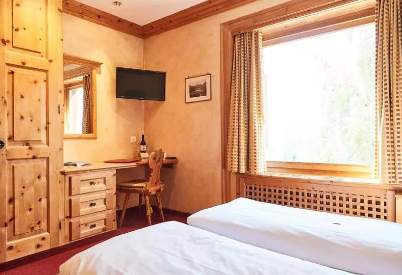 Szálloda Chesa Languard