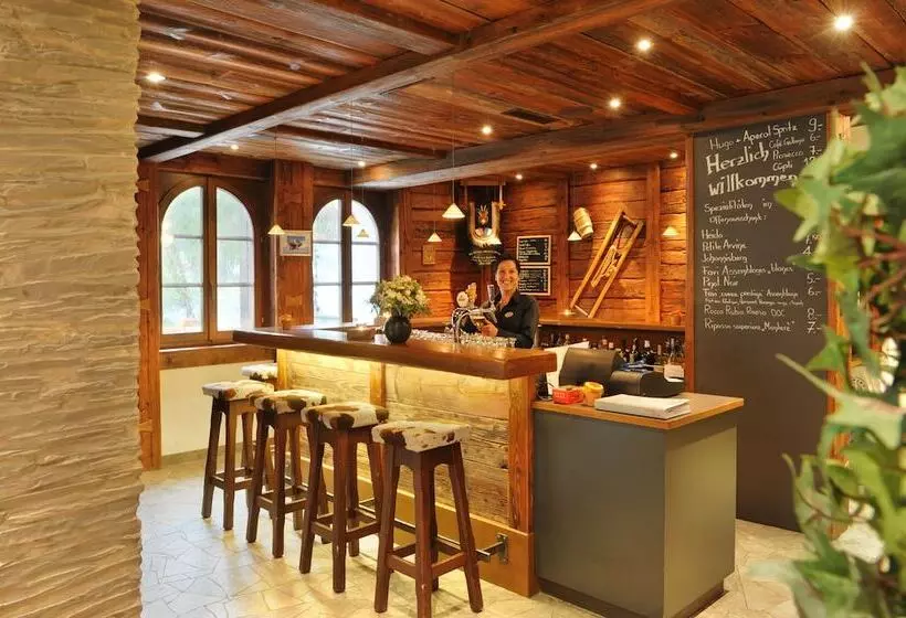 Alpine Hotel Perren