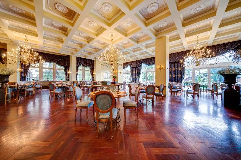 בית מלון כפרי Regina