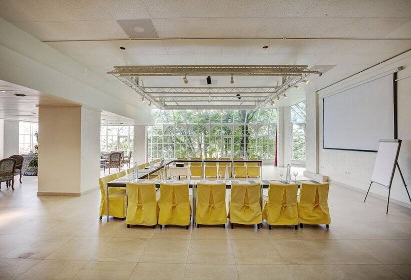 בית מלון כפרי Regina