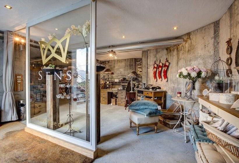 בית מלון כפרי Regina