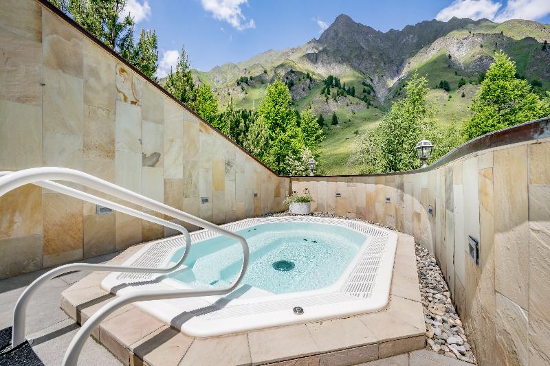 هتل Relais & Châteaux Chasa Montana