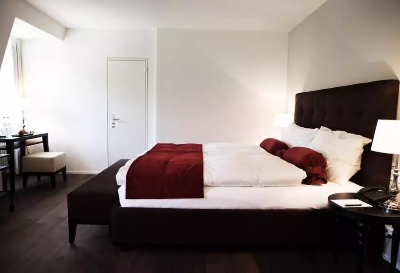 酒店 Schloss Hunigen