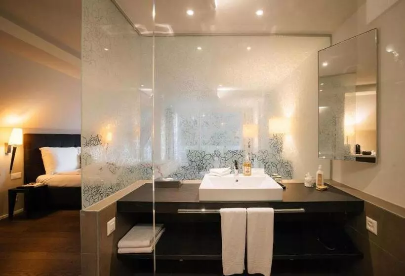 酒店 Schloss Hunigen