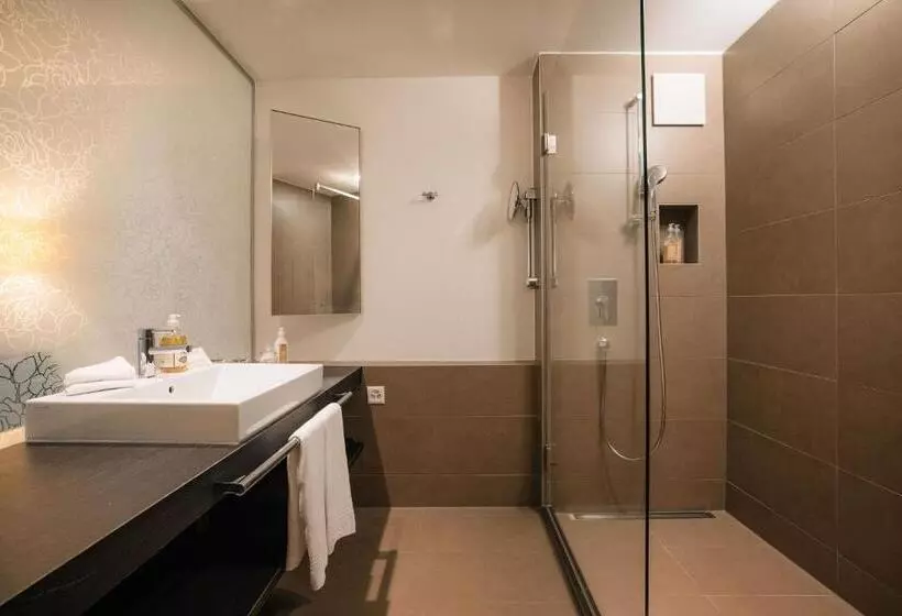 酒店 Schloss Hunigen