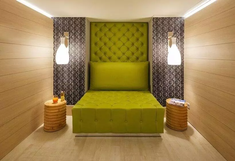 Hotel Swiss Wine By Fassbind