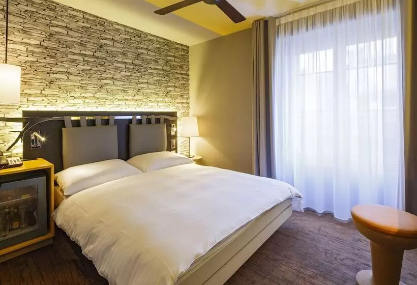 Hotel Swiss Wine By Fassbind