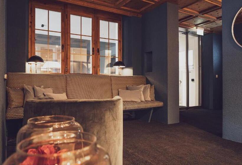 National By Mountain Hotels