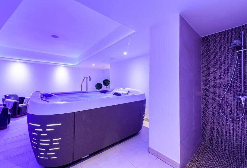 ホテル Asterias Beach