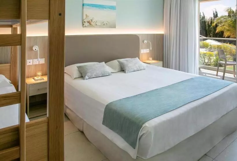 호텔 Asterias Beach